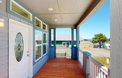 94112 4TH St, GoldBeach, OR 97444