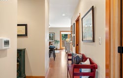 123 S HEMLOCK St, CannonBeach, OR 97110