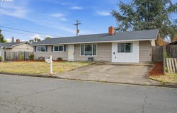 1603 POWELL St, Albany, OR 97322