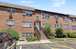 288 College Dr, Edison Twp., NJ 08817-5998