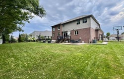 21568 Fort Worth Drive, Macomb, MI 48044