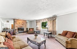 320 E KNOWLES Avenue, GLENOLDEN, PA 19036