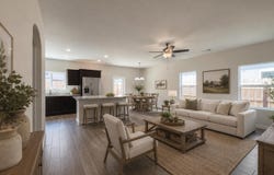 6267 Willow Oak Avenue, Visalia, CA 93291