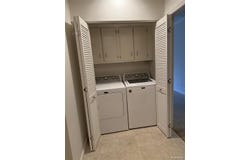 4040 Greenleaf Circle, Kalamazoo, MI 49008