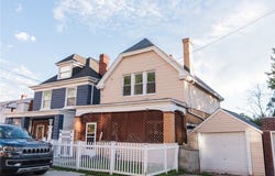 2292 Valera Ave, Carrick, PA 15210