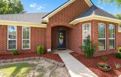 204 Boulder Ridge Cir., Texarkana, AR 71854