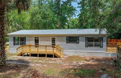 118 WATERWAY Drive, SATSUMA, FL 32189