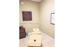 2751 Executive Park Dr, Weston, FL 33331