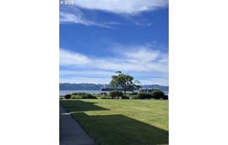 240 ROUND HOUSE Rd, Astoria, OR 97103