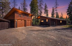 140 Astilbe Ln, Sagle, ID 83860
