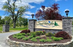 76 Haunted Circle, Athens, NY 12015