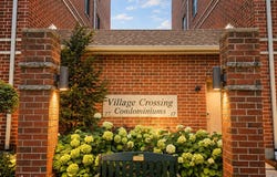 27 E Hattendorf Avenue, Roselle, IL 60172