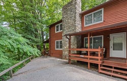 30 Katydid Ln, Maggie Valley, NC 28751