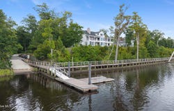 615 Jenoa Drive, Castle Hayne, NC 28429