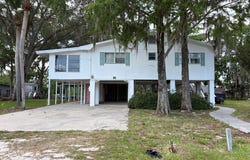 125 SE 245th St, Suwannee, FL 32692