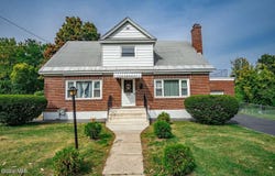 2151 Lenox Road, Schenectady, NY 12308