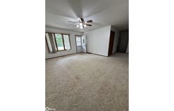 277 4th St SE Unit 2, Britt, IA 50423