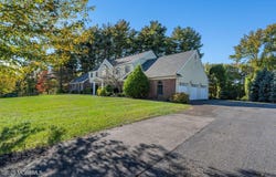 2 Pomo Court, Middletown, NJ 07748