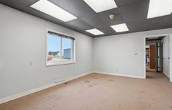 301 Old Dubuque Rd, Anamosa, IA 52205