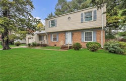 224 DEXTER Street E, Chesapeake, VA 23324
