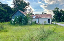 216 Memorial St, Manning, SC 29102