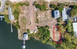 SE Second St lot: 7, Steinhatchee, FL 32359