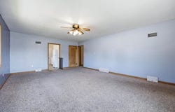 114 E 6th St, Tipton, IA 52772