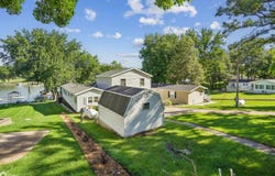 190 Center Point Drive, Montezuma, IA 50171