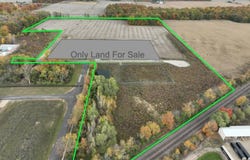 870 Labar Drive, Cassopolis, MI 49031