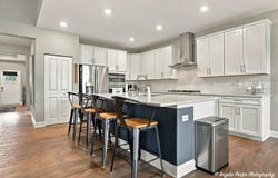 325 Tralee Lane, McHenry, IL 60050