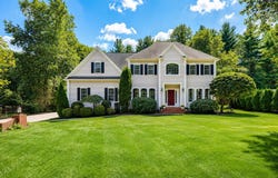 23 Lenox Dr, Franklin, MA 02038
