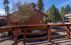 143 Lakeview Blvd., Mammoth Lakes, CA 93546