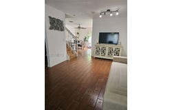 126 Hidden Ct Rd, Hollywood, FL 33023