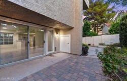4021 E LAUREL Lane, Phoenix, AZ 85028