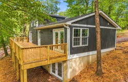 404 N MAPLE RD, MOUNT JACKSON, VA 22842
