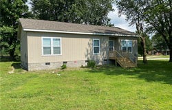 924 West Avenue, Lincoln, AR 72744