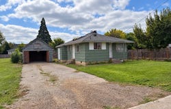 2812 19TH Ave, ForestGrove, OR 97116