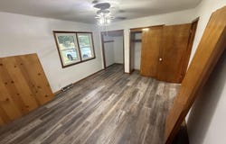 9462 E State Road 70 Highway, Evanston, IN 47531