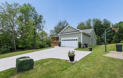 421 Mcintosh Drive, Howard, OH 43028
