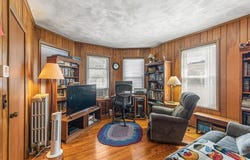 82 Chestnut Avenue, Cranston, RI 02910