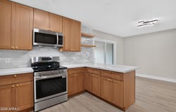 314 E GLADE Avenue, Mesa, AZ 85210