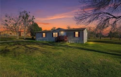 1123 Dunn Street, Yoakum, TX 77995