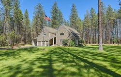 17016 N Saddle Hill Rd, Colbert, WA 99005
