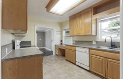 1901 LONG St, SweetHome, OR 97386