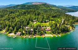 2583 Lakeshore Dr, Sagle, ID 83860