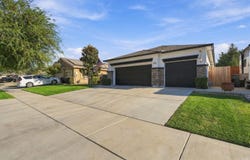 3939 E Laura, Visalia, CA 93292