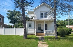 76 Oak Street, Patchogue, NY 11772