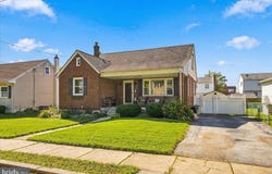 227 HAZEL Avenue, FOLSOM, PA 19033