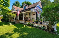 325 Spruce Street, Traverse City, MI 49684
