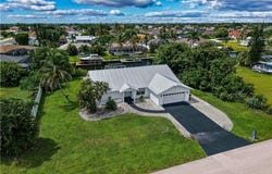 1106 SE 23rd Place, Cape Coral, FL 33990